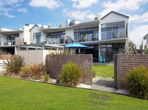 Serenity Shores (by Jervis Bay Rentals)